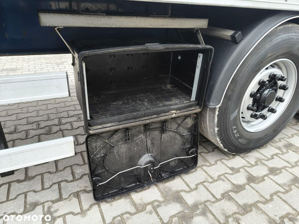 Fruehauf KONTENER FURGON / OSIE BPW . ROLETA / PODŁOGA SZYNA-DESKA / WINDA ZAŁADUNKOWA - 15