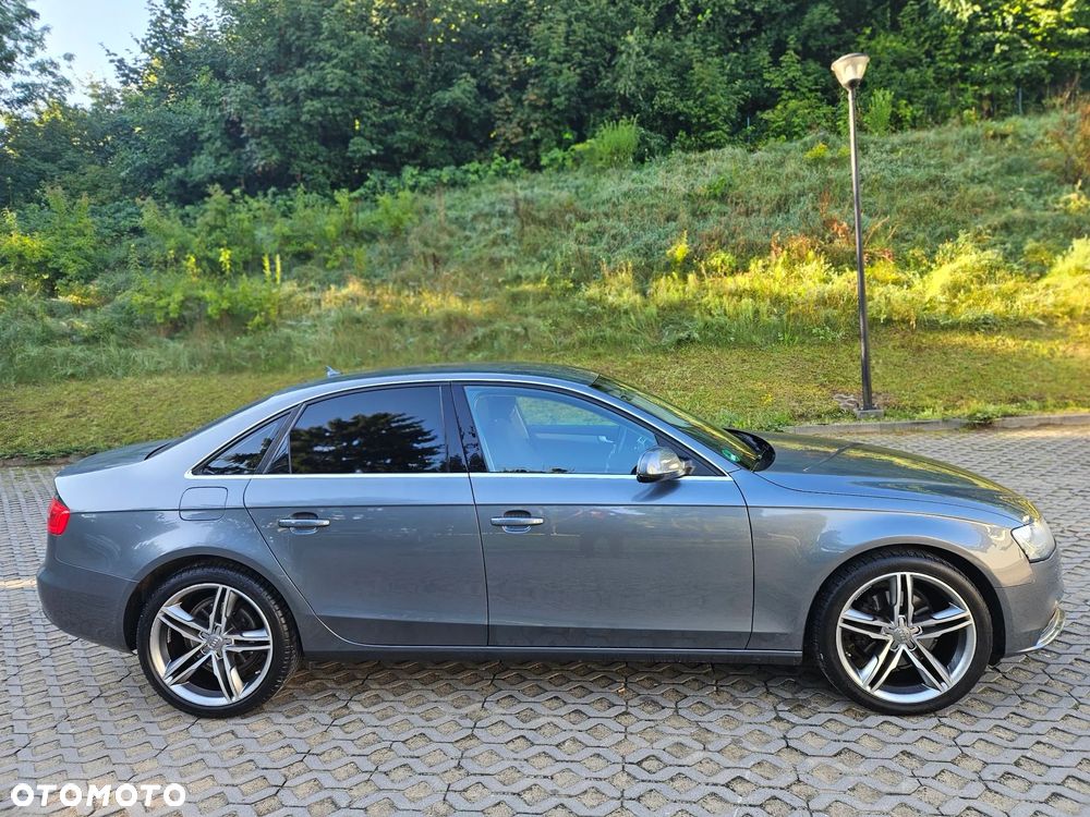 Audi A4 Limousine - 23