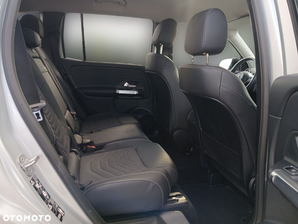 Mercedes-Benz GLB 200 Progressive 7G-DCT - 15