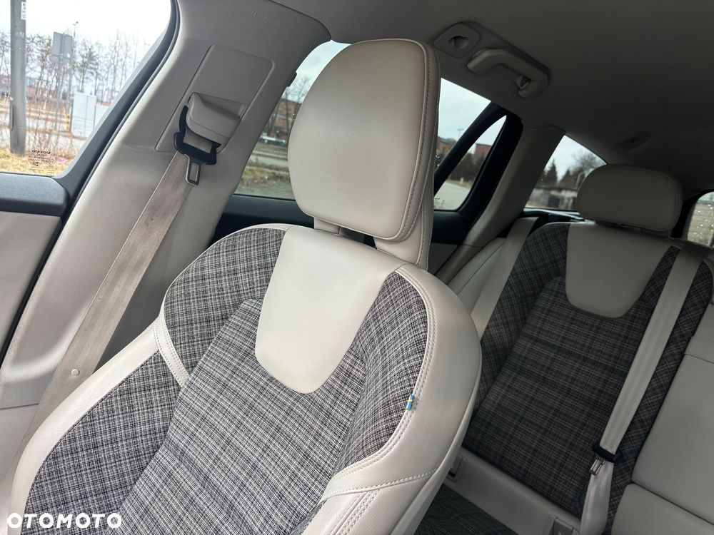 Volvo V60 D4 - 16