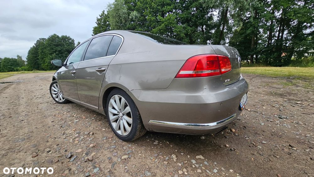 Volkswagen Passat 2.0 TDI DPF Comfortline DSG - 14