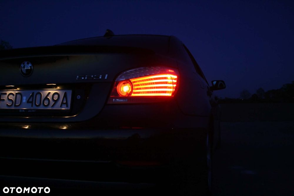 BMW Seria 5 - 11