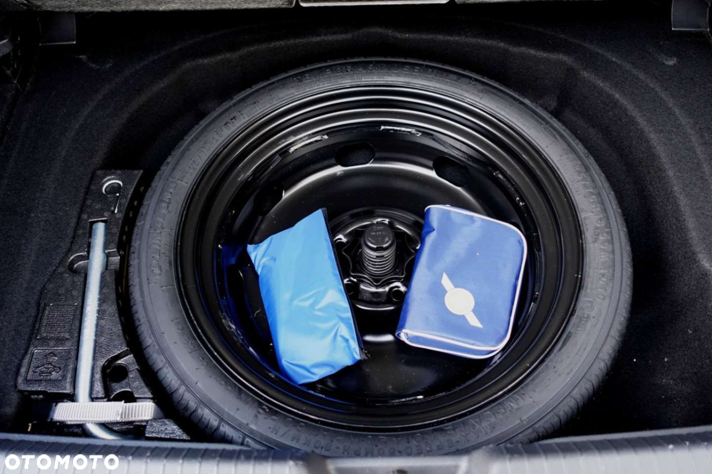 Volkswagen Golf - 8
