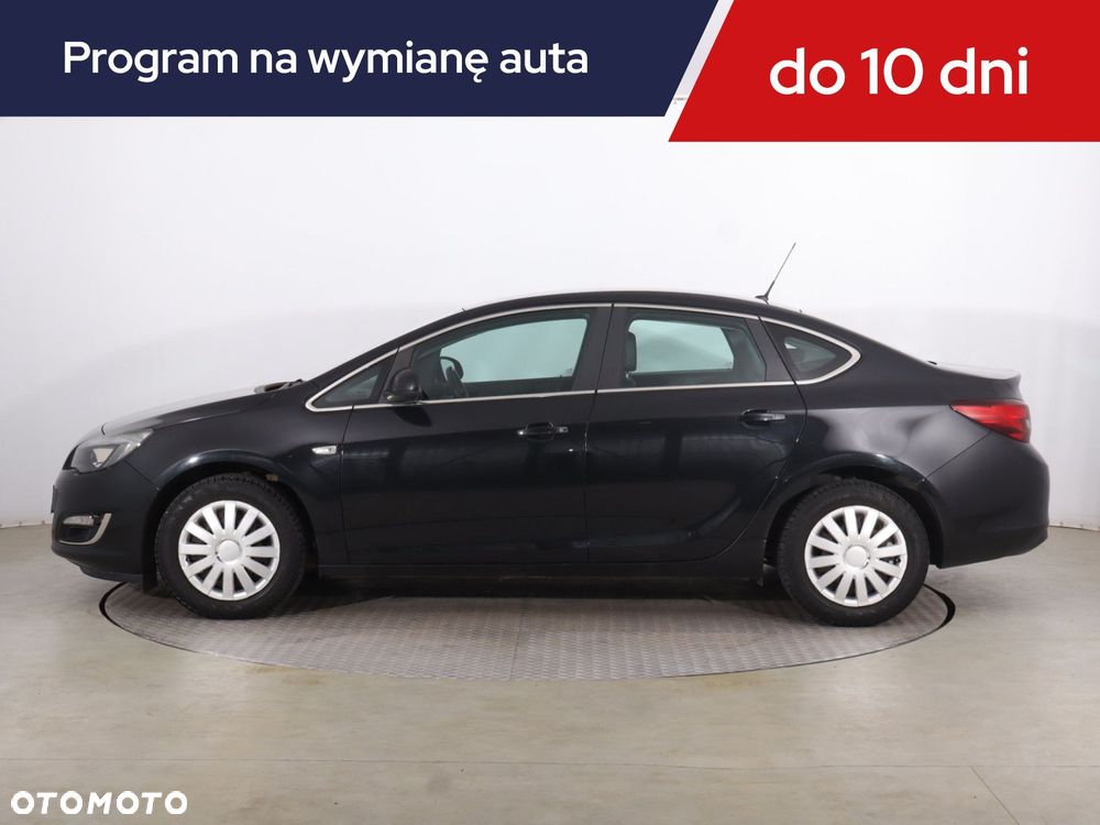 Opel Astra - 4