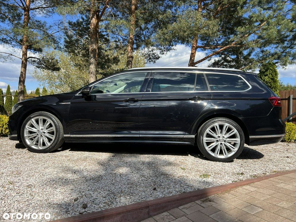 Volkswagen Passat - 4