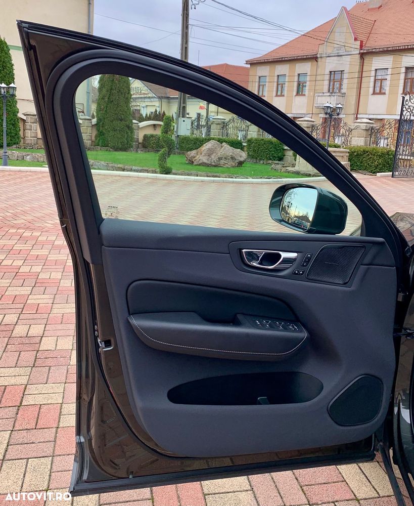 Volvo XC 60 Recharge T8 Twin Engine eAWD Inscription - 10