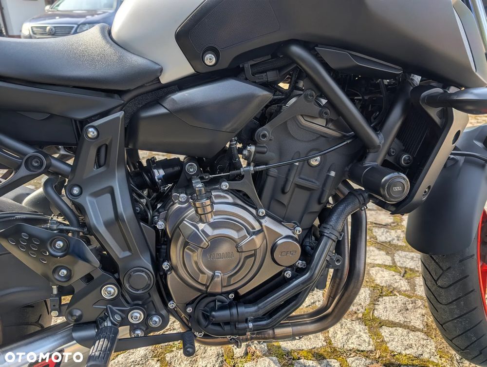 Yamaha MT - 7