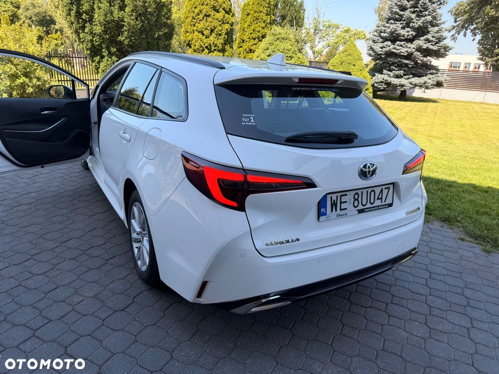 Toyota Corolla 1.8 Hybrid Comfort - 31