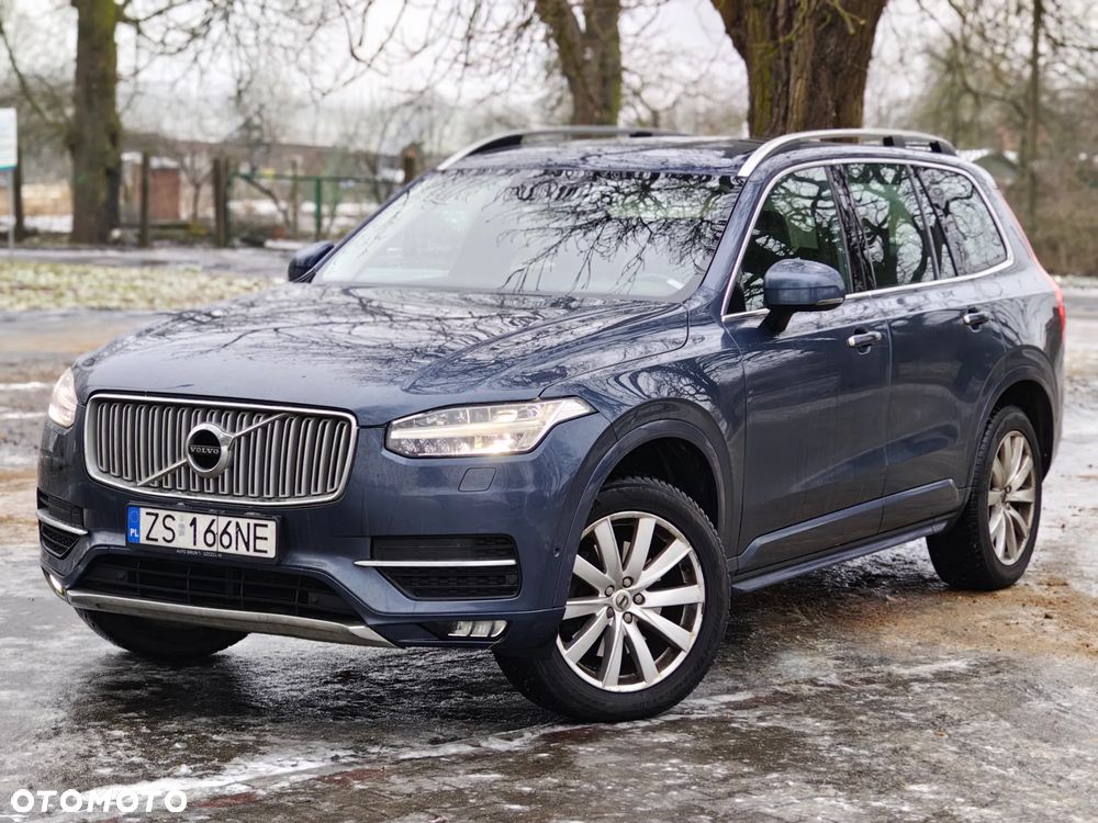 Volvo XC 90 D5 AWD Momentum - 1