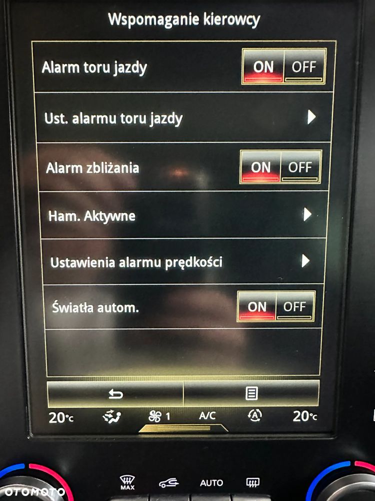 Renault Megane ENERGY TCe 205 EDC GT - 33