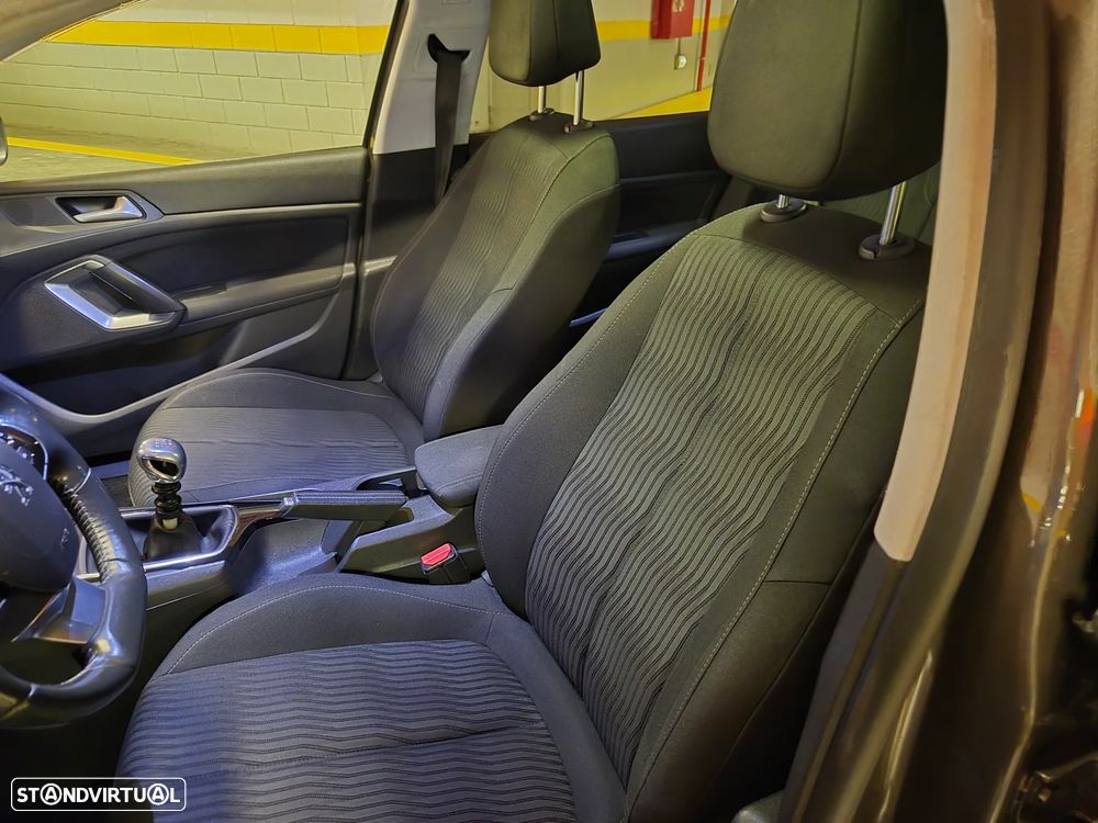 Peugeot 308 SW BlueHDi 120 Stop & Start Style - 21