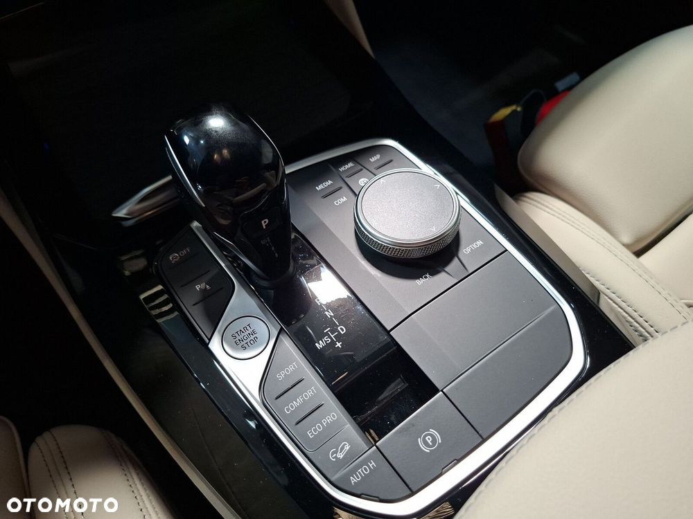 BMW X4 - 15