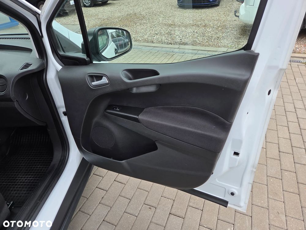 Ford Transit Courier Trend - 20