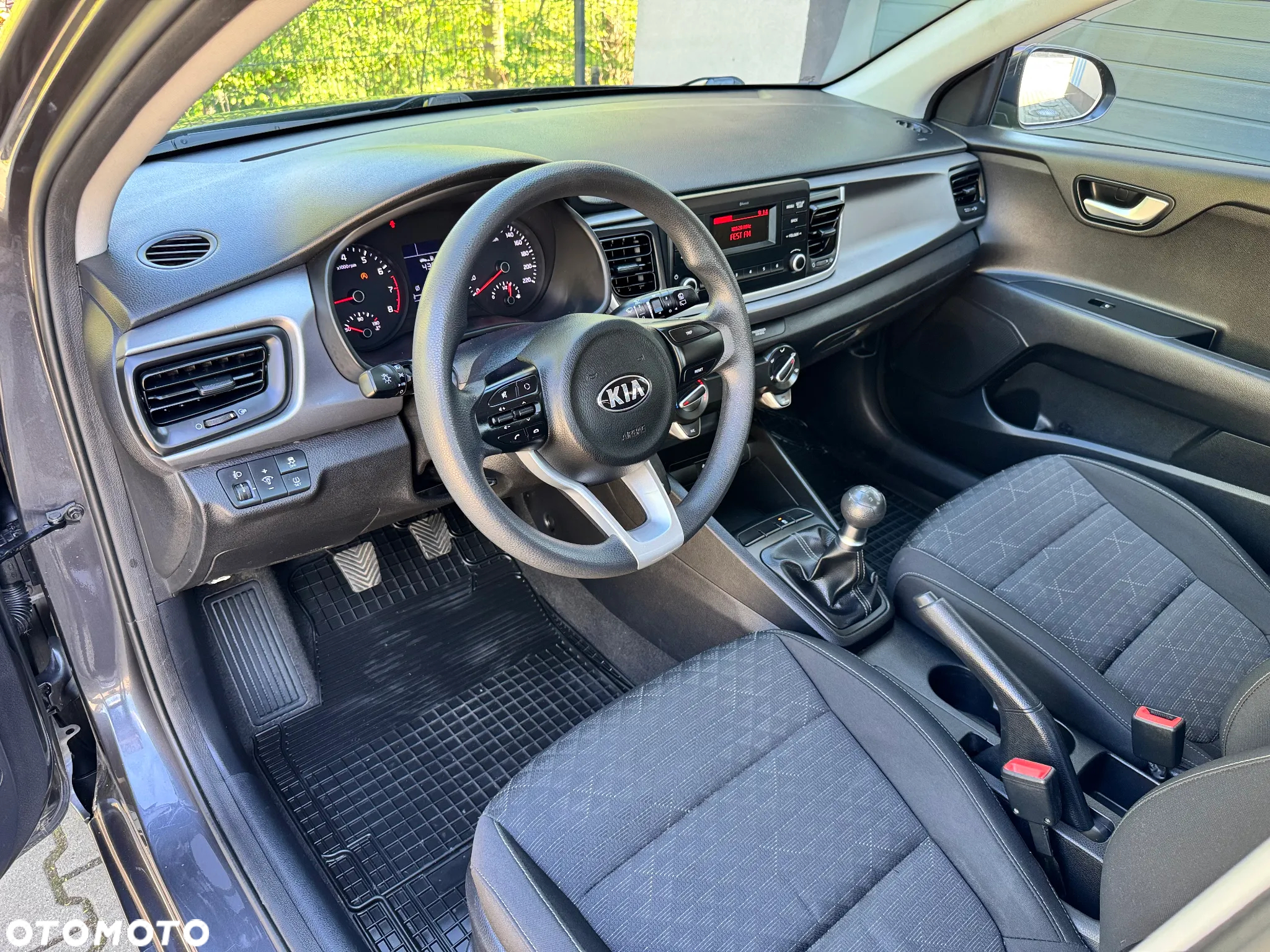Kia Rio 1.2 Edition 7 - 13