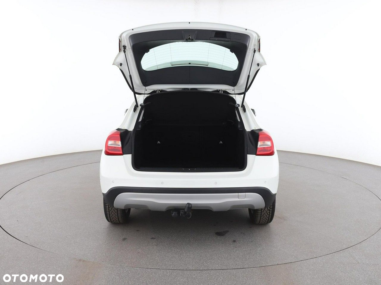 Mercedes-Benz GLA 180 d 7G-DCT - 20