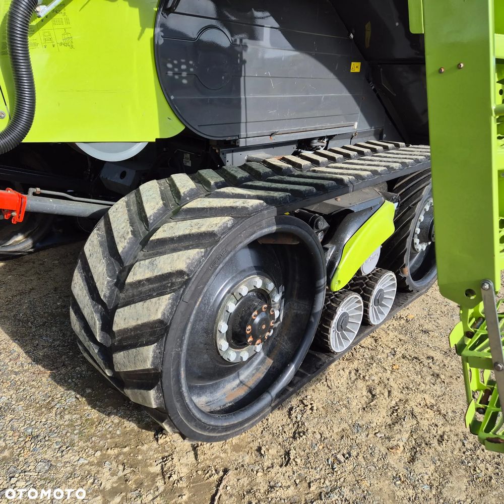 Claas Lexion 750TT z hederem - 12
