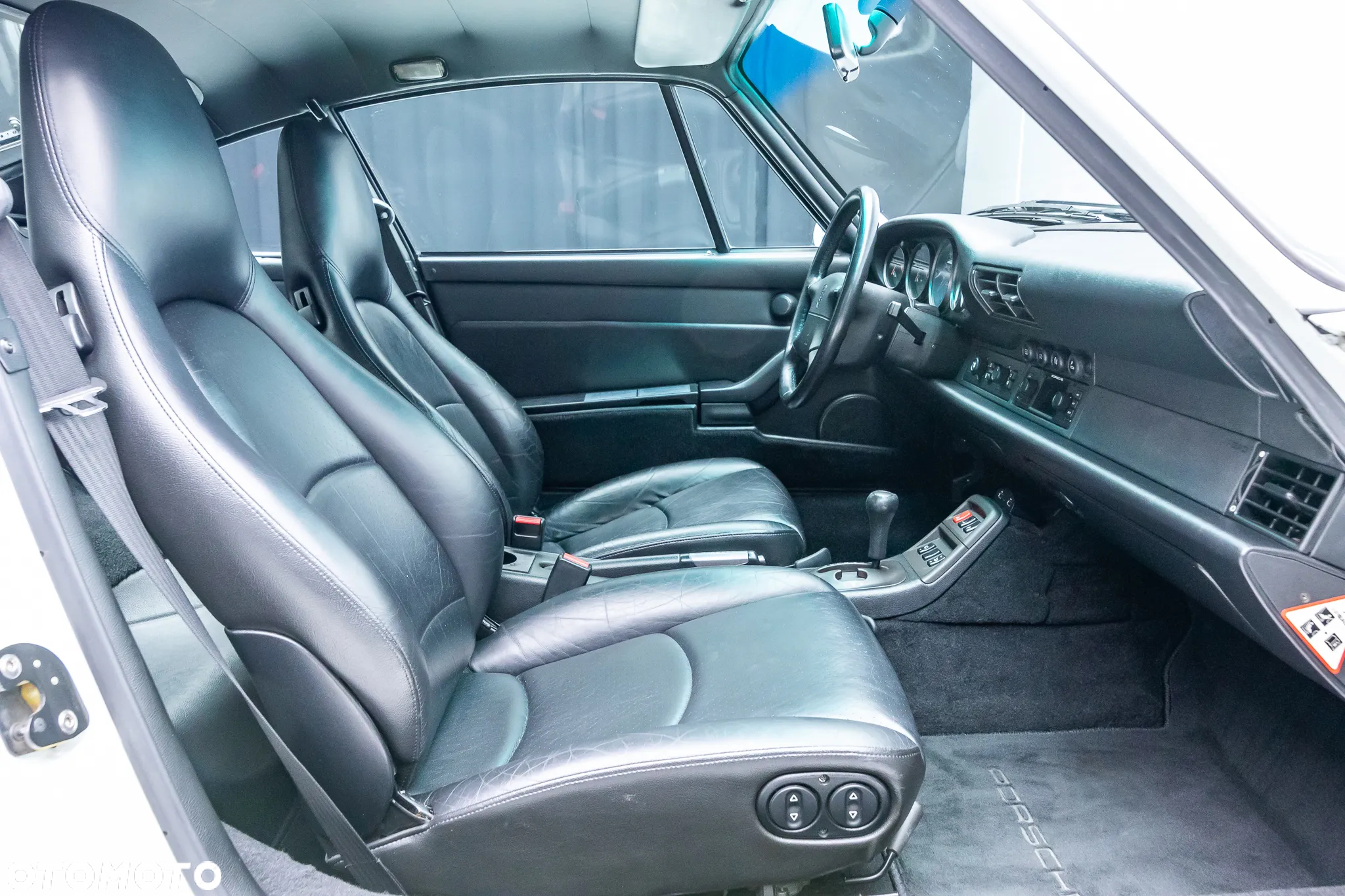 Porsche 911 - 18