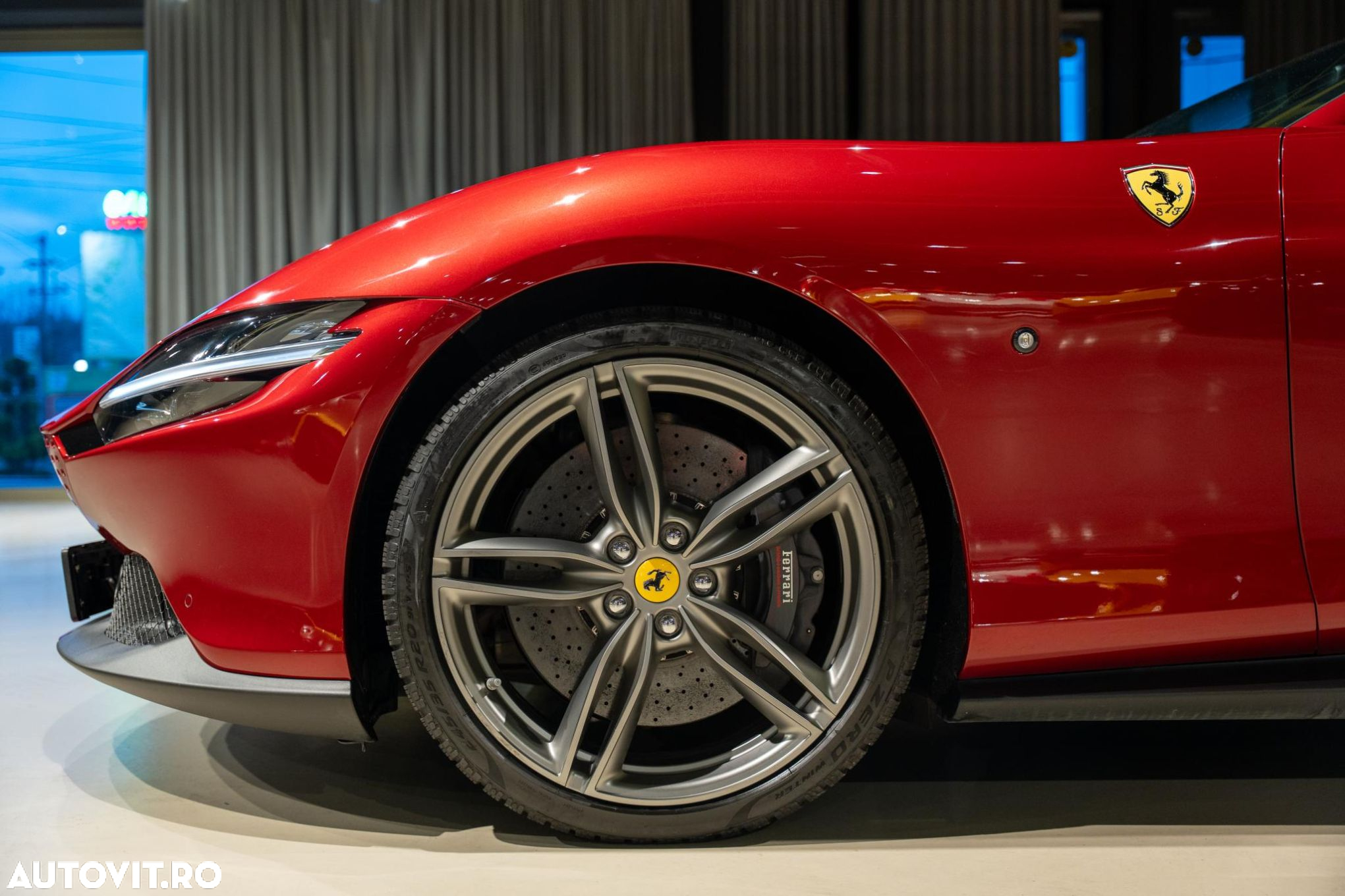 Ferrari Roma - 14