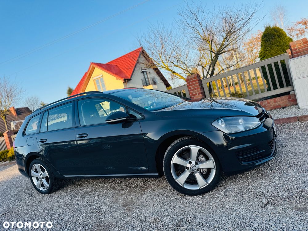 Volkswagen Golf 1.6 TDI BlueMotion Technology Comfortline - 24