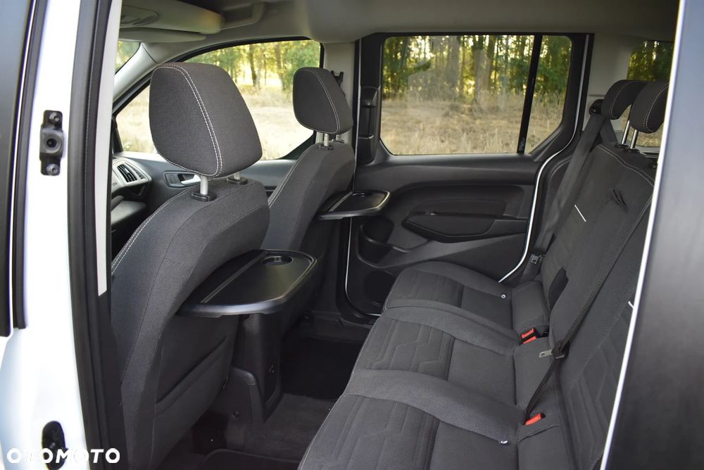 Ford Tourneo Connect 1.6 TDCi Titanium - 19