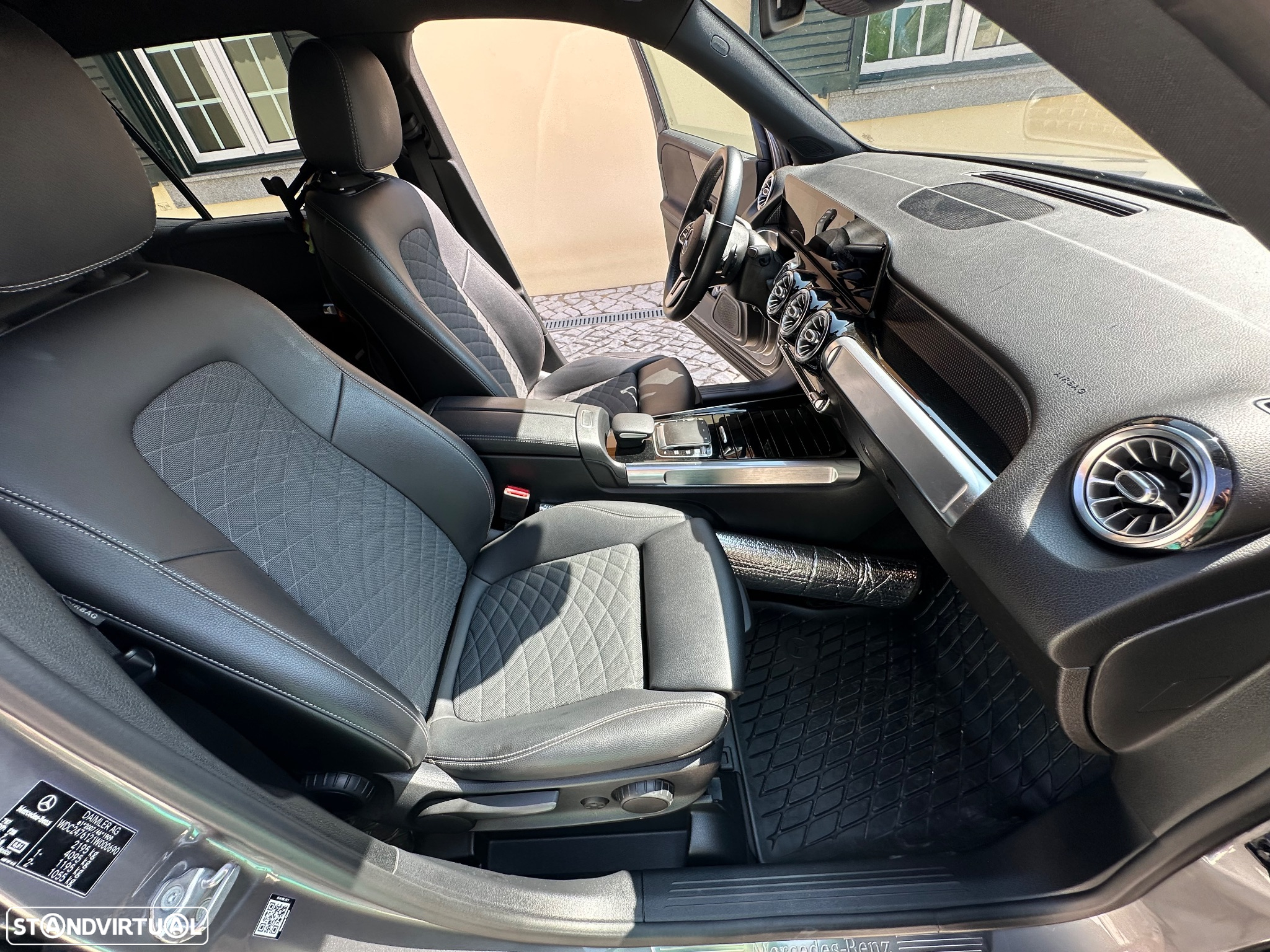 Mercedes-Benz GLB 200 d - 10
