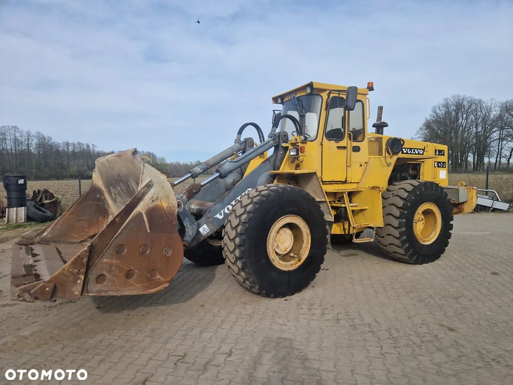 Volvo L 120 - 1