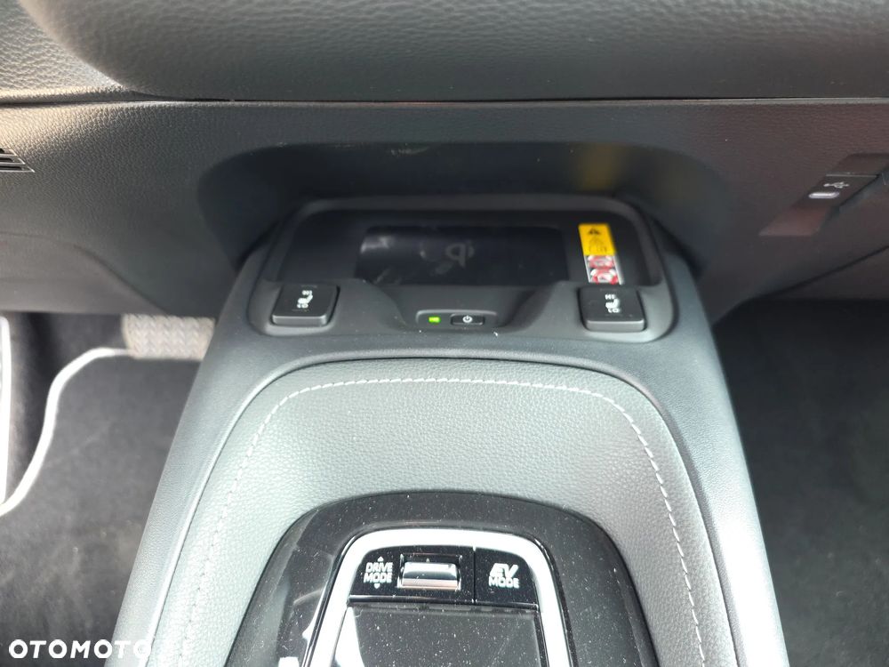 Toyota Corolla 1.8 Hybrid Style - 18
