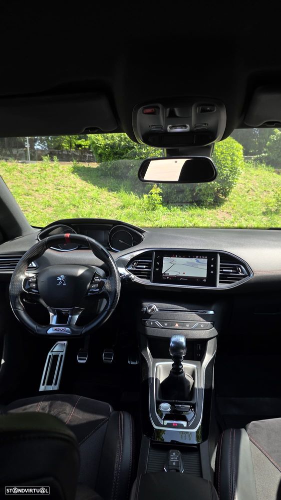 Peugeot 308 1.6 e-THP GTi - 21