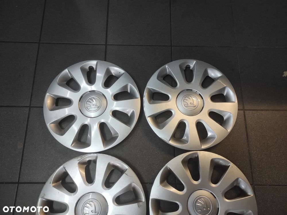 KOŁPAKI KOŁPAK R15 4 SZT SKODA CITIGO 1ST601147A WYSYŁKA !!!!!! - 3