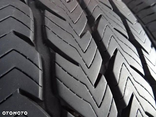 215/70/R15C  109/107R Ovation V07 AS - 3