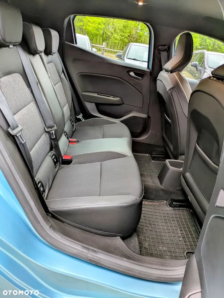 Renault Clio - 22