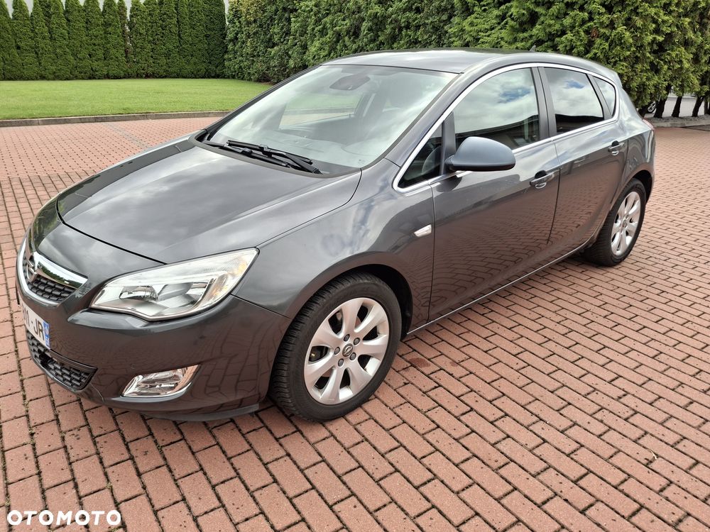 Opel Astra 1.7 CDTI Cosmo - 3