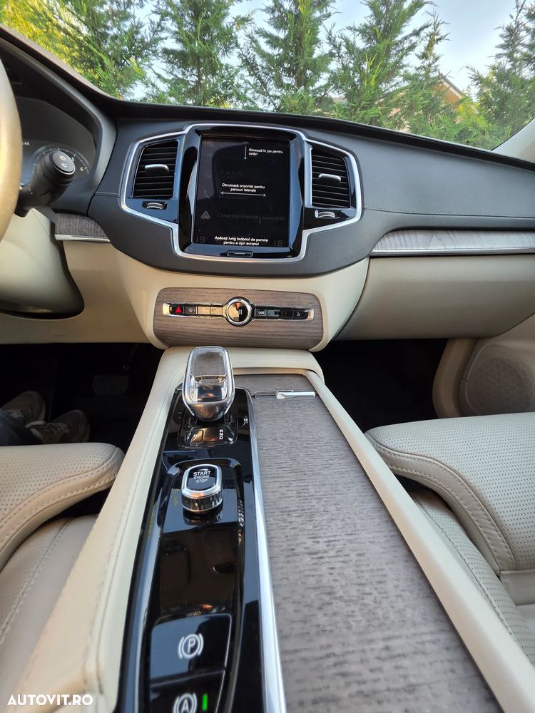 VOLVO XC90 2022 — imagine 7