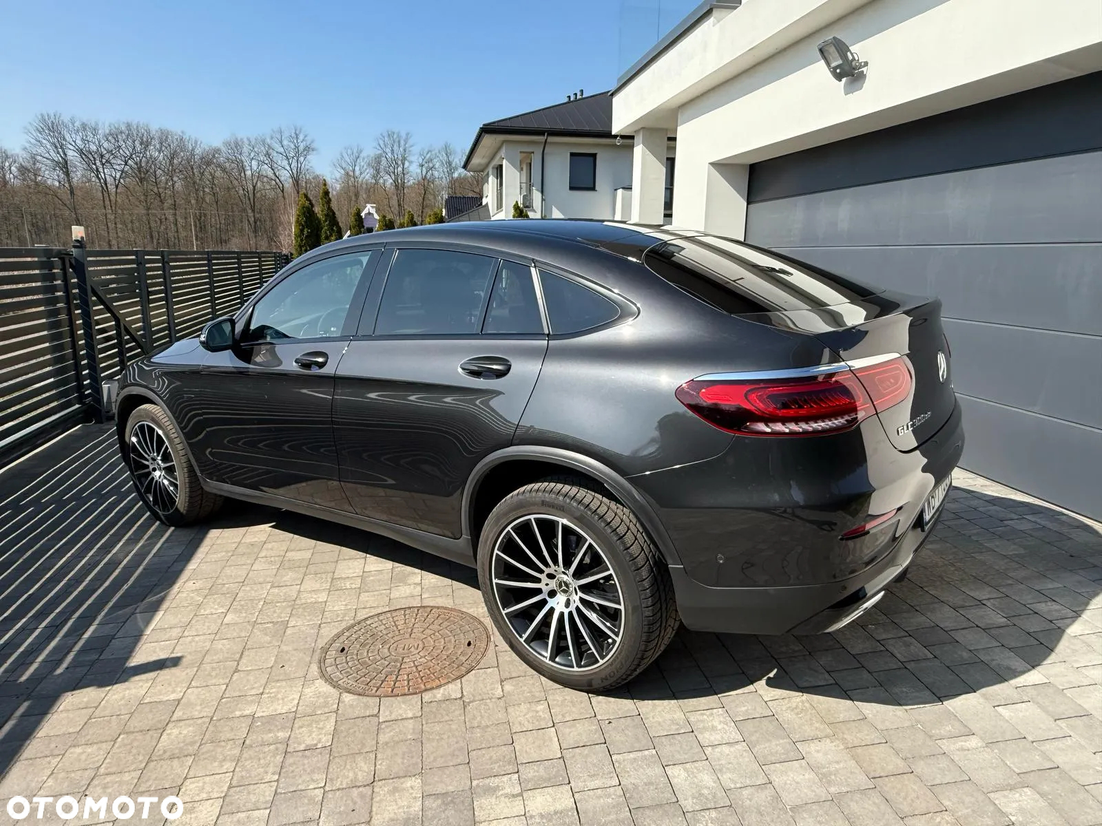 Mercedes-Benz GLC - 12