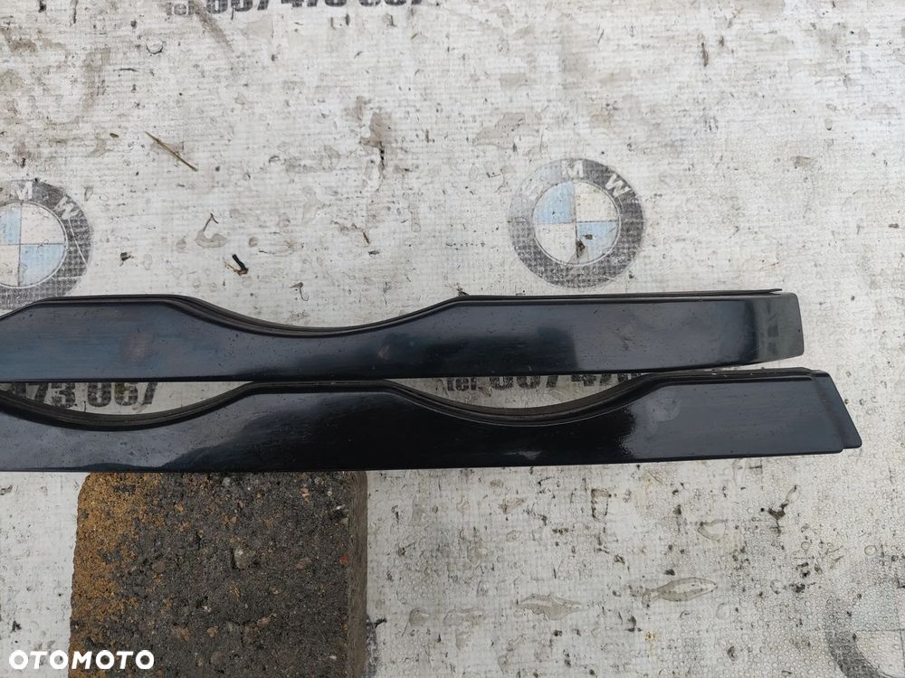BMW E46 sedan kombi przed liftingiel listwa pod lampę brewka Lewa Prawa Cosmosschwarz - 3