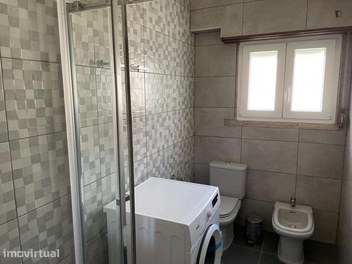 Apartamento com 3 quartos - localizado em Lisbon - Grande imagem: 4/11