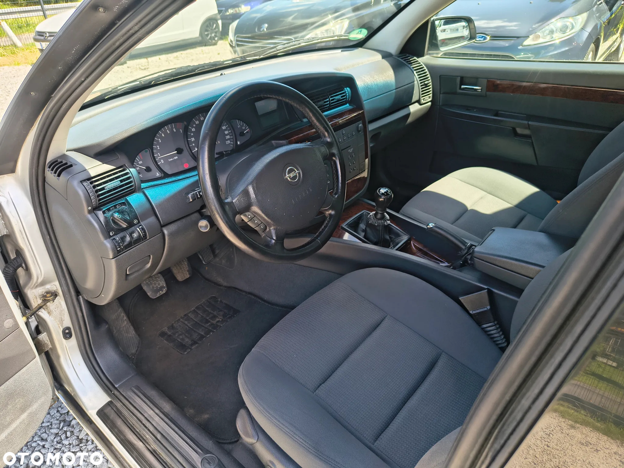 Opel Omega 2.2 Elegance - 17