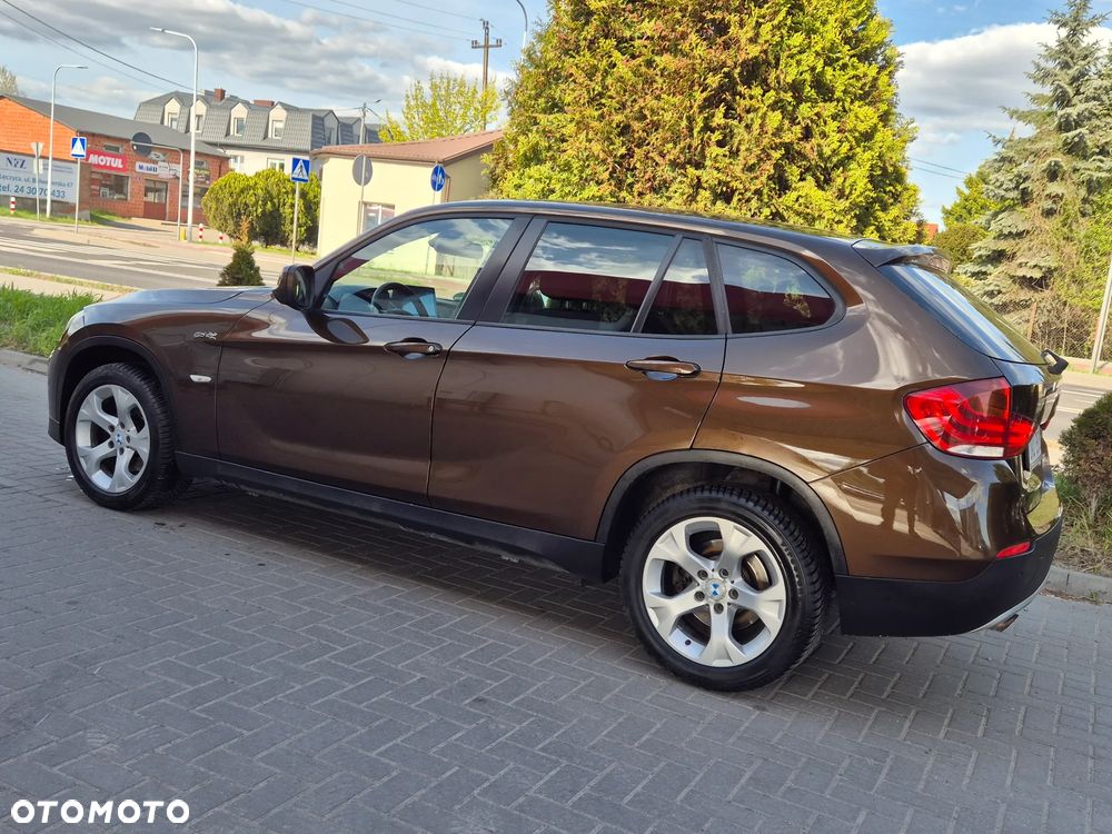 BMW X1 xDrive20d - 8