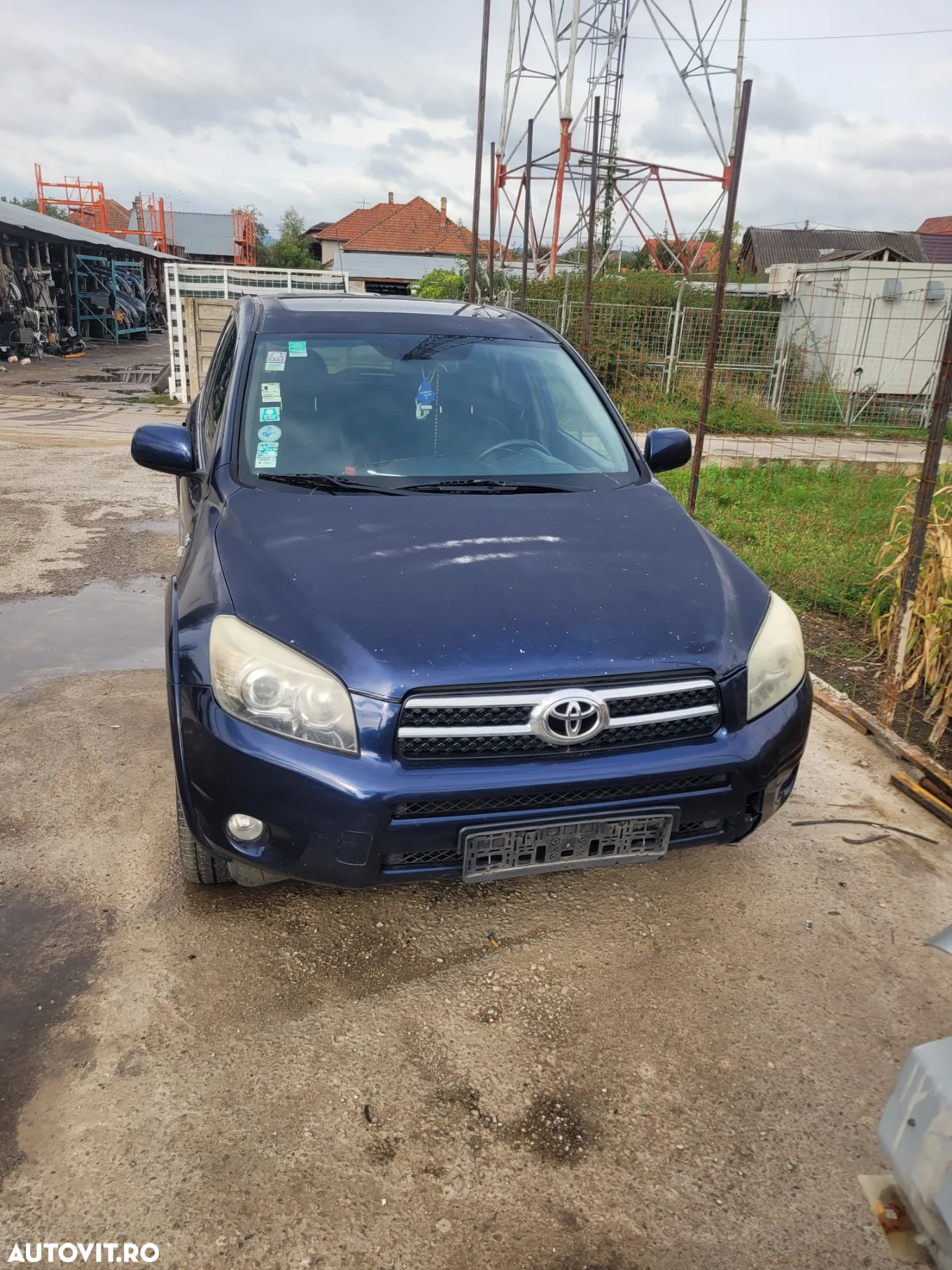Dezmembrez toyota rav 4 - 2