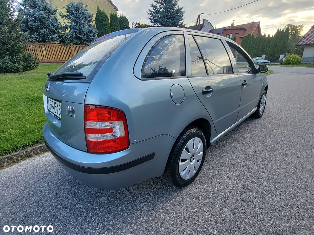 Skoda Fabia 1.4 16V Style Edition - 8