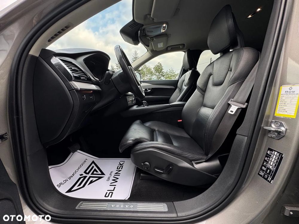 Volvo XC 90 B5 D AWD Geartronic Inscription - 19