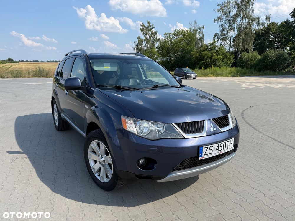 Mitsubishi Outlander 2.0 DID Instyle - 1