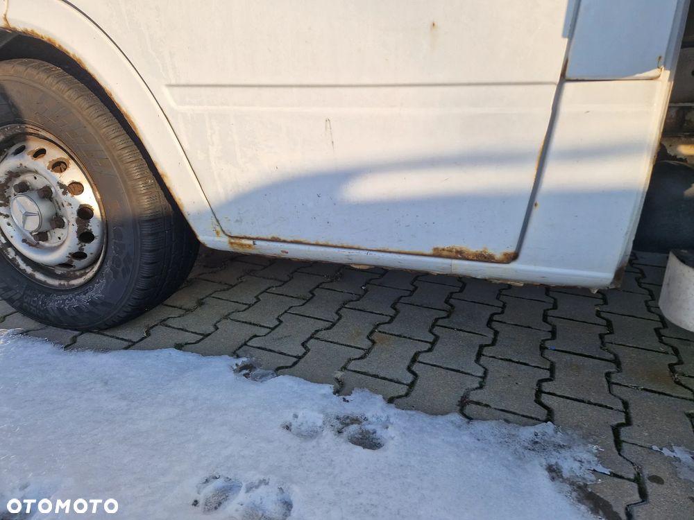 Mercedes-Benz Sprinter - 7