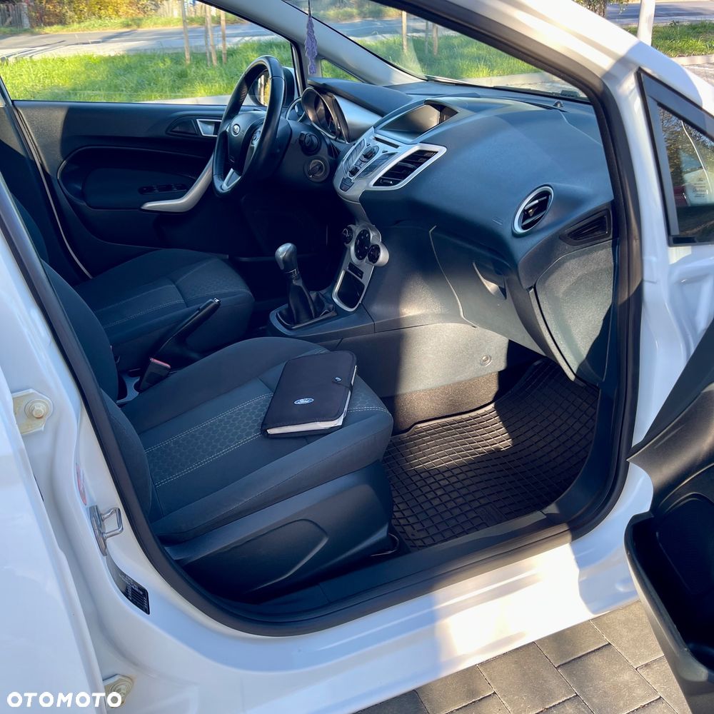 Ford Fiesta - 31