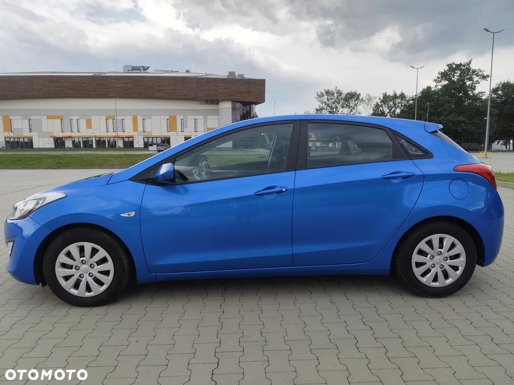 Hyundai i30 blue 1.4 Classic - 22