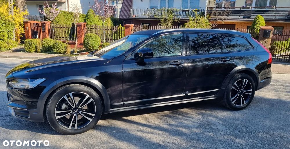 Volvo V90 Cross Country D4 AWD Geartronic Pro - 4