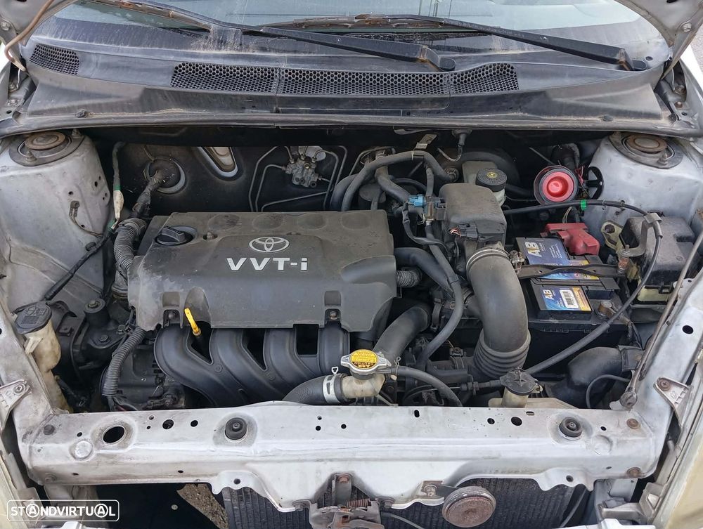 Toyota Yaris - 5
