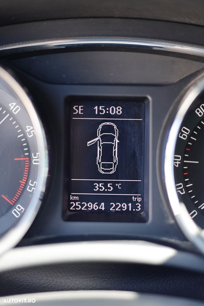 Skoda Superb 1.6 TDI Active - 9