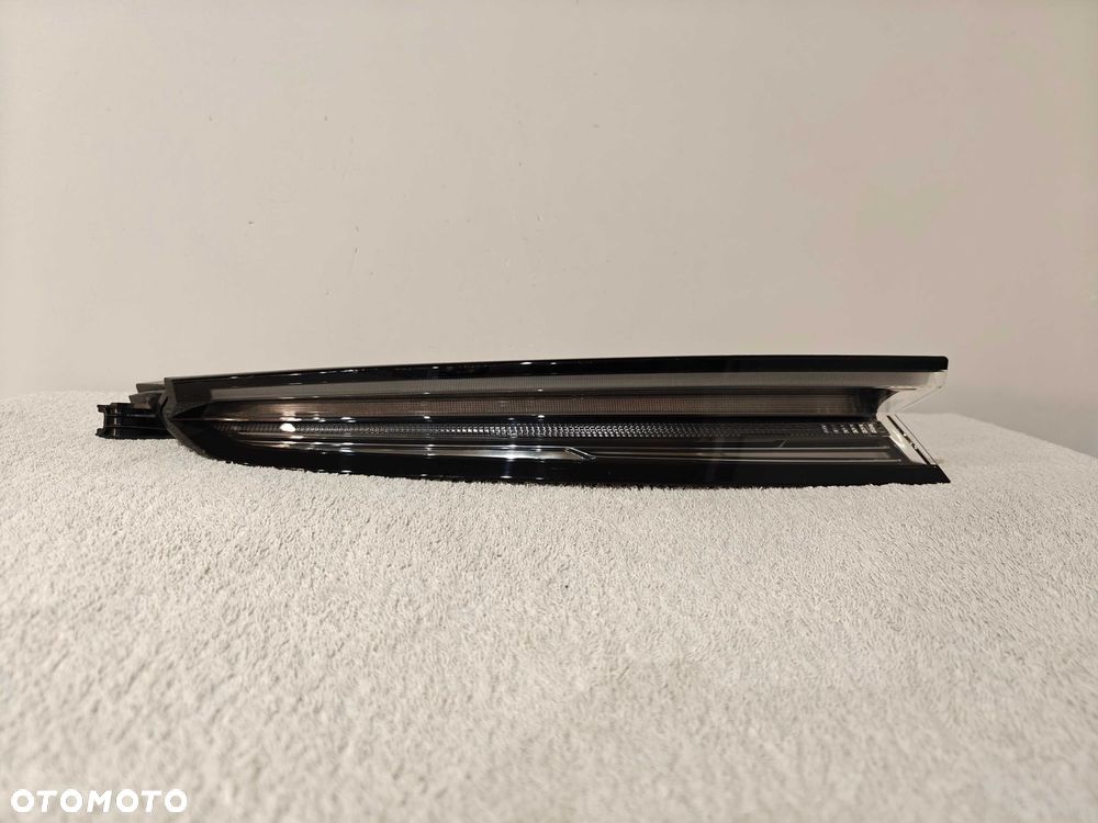 Lampa Lewy Tył LED EXCLUSIVE Porsche Taycan USA - 1