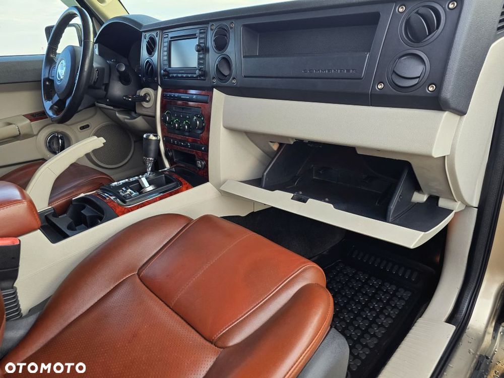 Jeep Commander 5.7 V8 HEMI Automatik Limited - 15